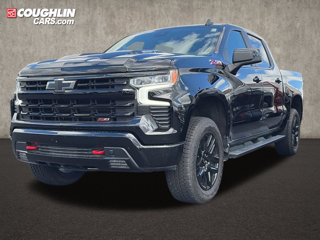 Used 2025 Chevrolet Silverado 1500 LT Trail Boss w/ Convenience Package II AWD/4WD image 3