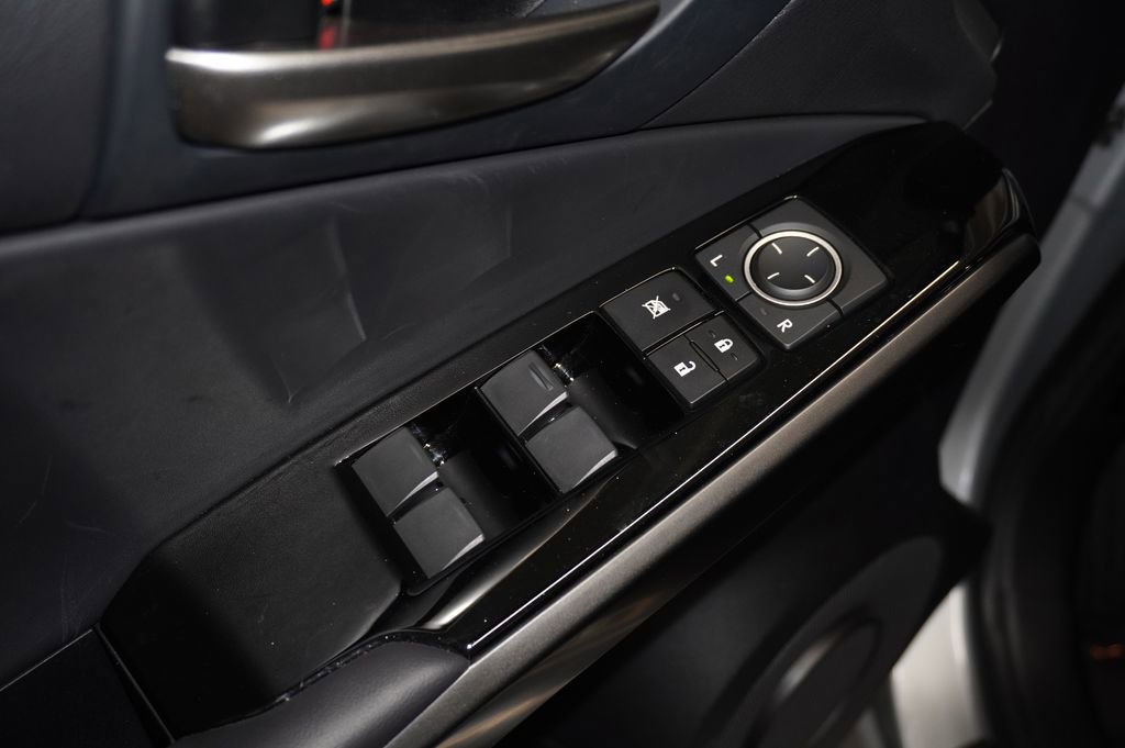 Used 2025 Lexus IS 300 F Sport image 13