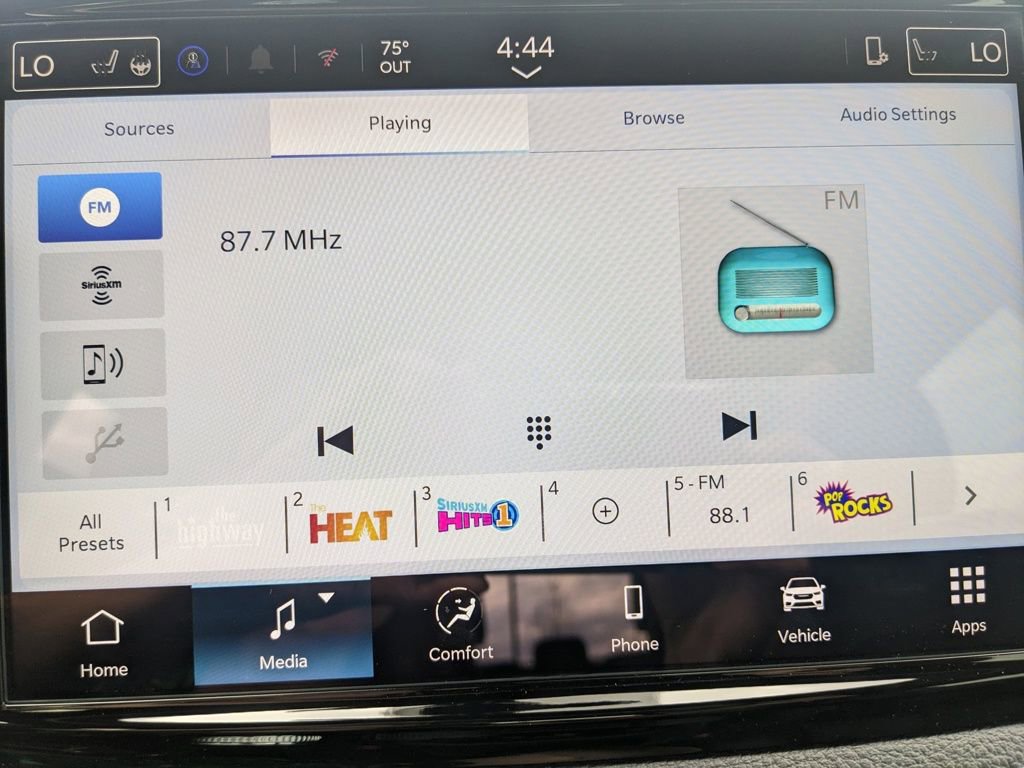 New 2026 Chrysler Pacifica Select w/ S Appearance Package image 30