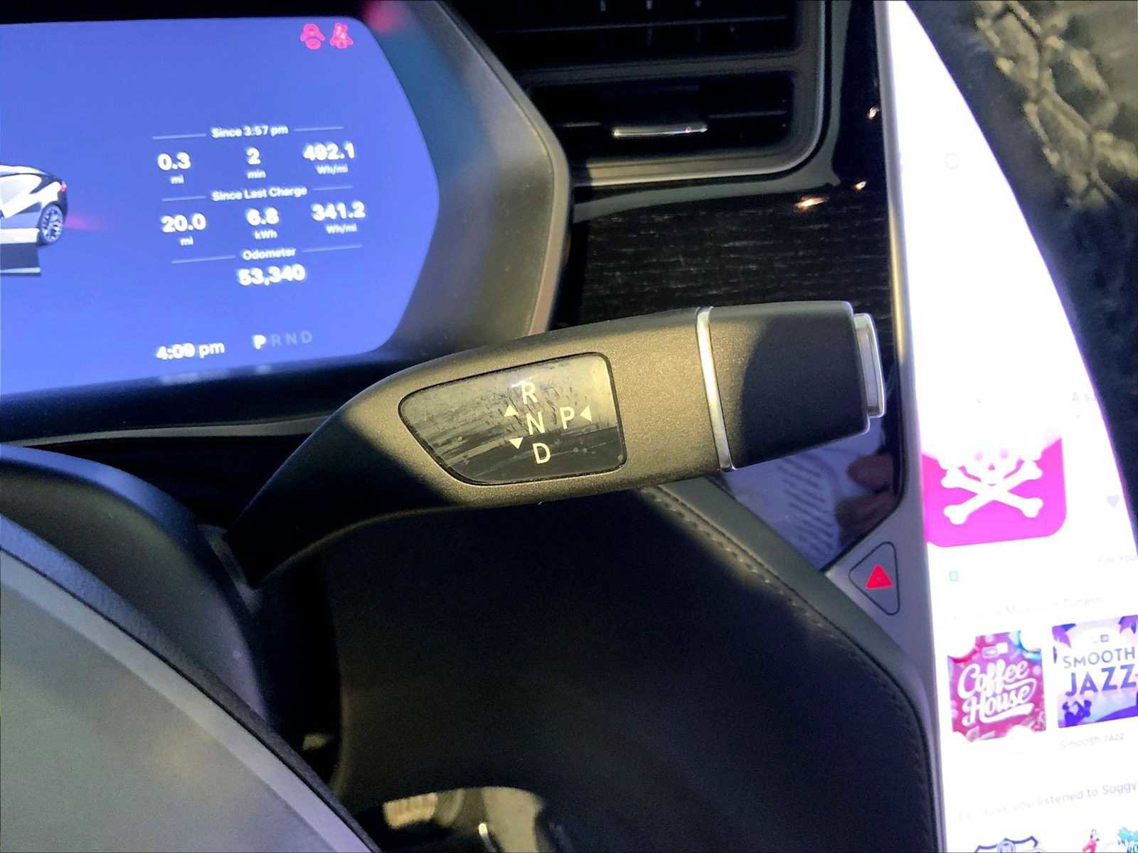 Used 2020 Tesla Model S Long Range Plus image 17