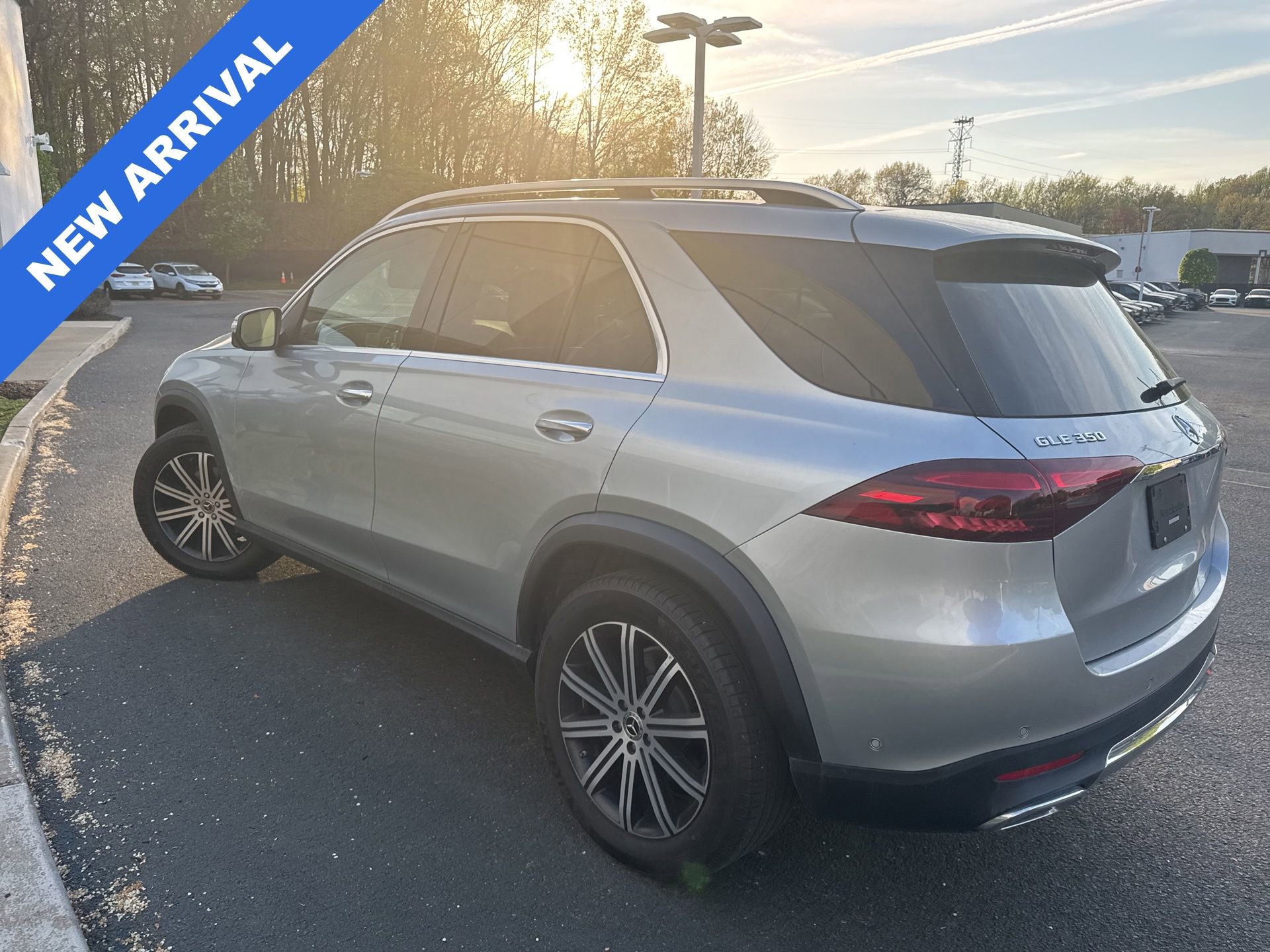 Used 2024 Mercedes-Benz GLE 350 4MATIC w/ Winter Package image 4