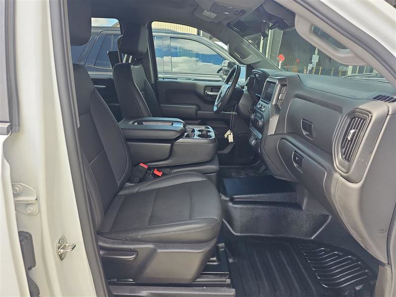 Used 2022 Chevrolet Silverado 1500 W/T w/ Trailering Package image 7