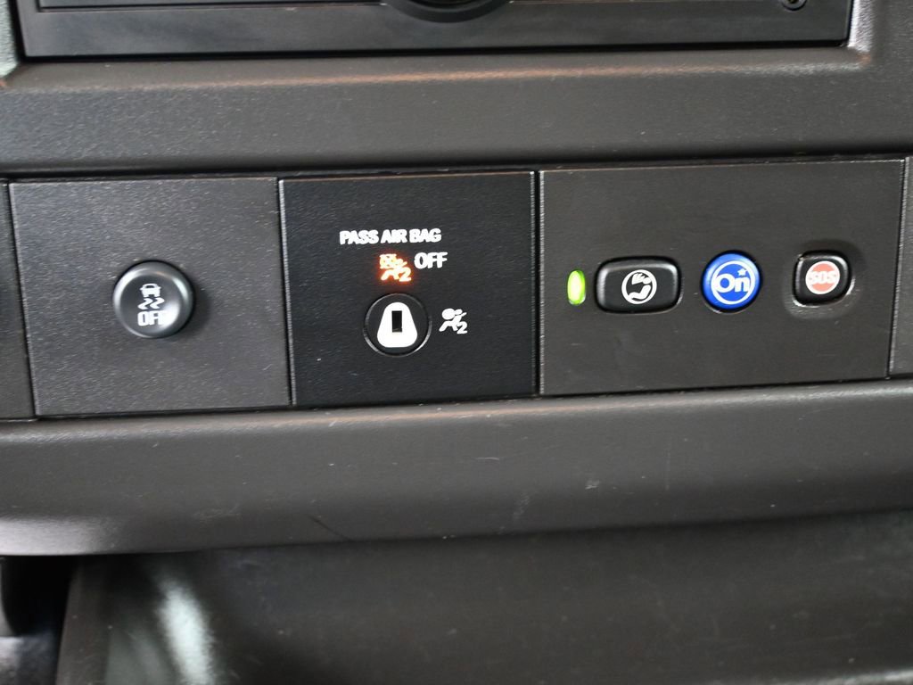 Used 2024 Chevrolet Express 3500 Extended w/ Driver Convenience Package image 27