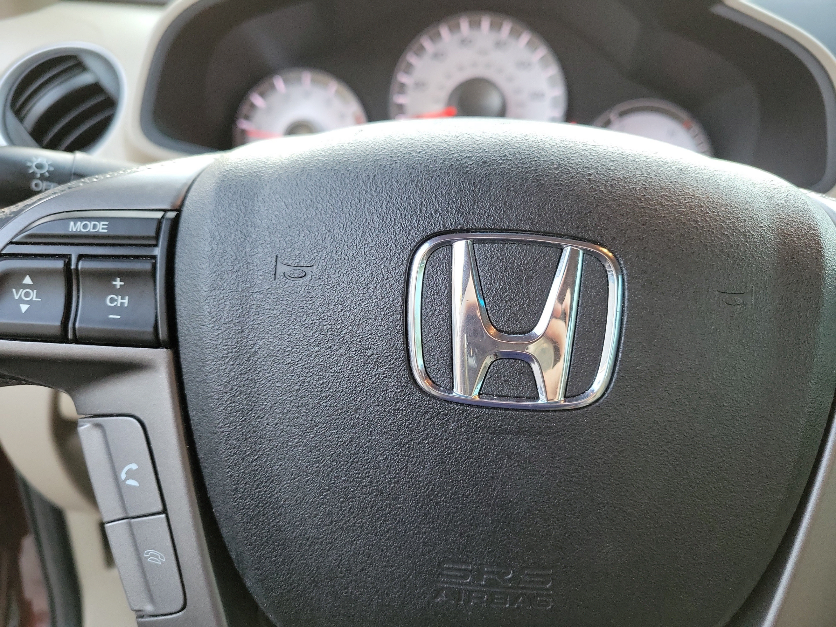 Used 2015 Honda Pilot LX image 25