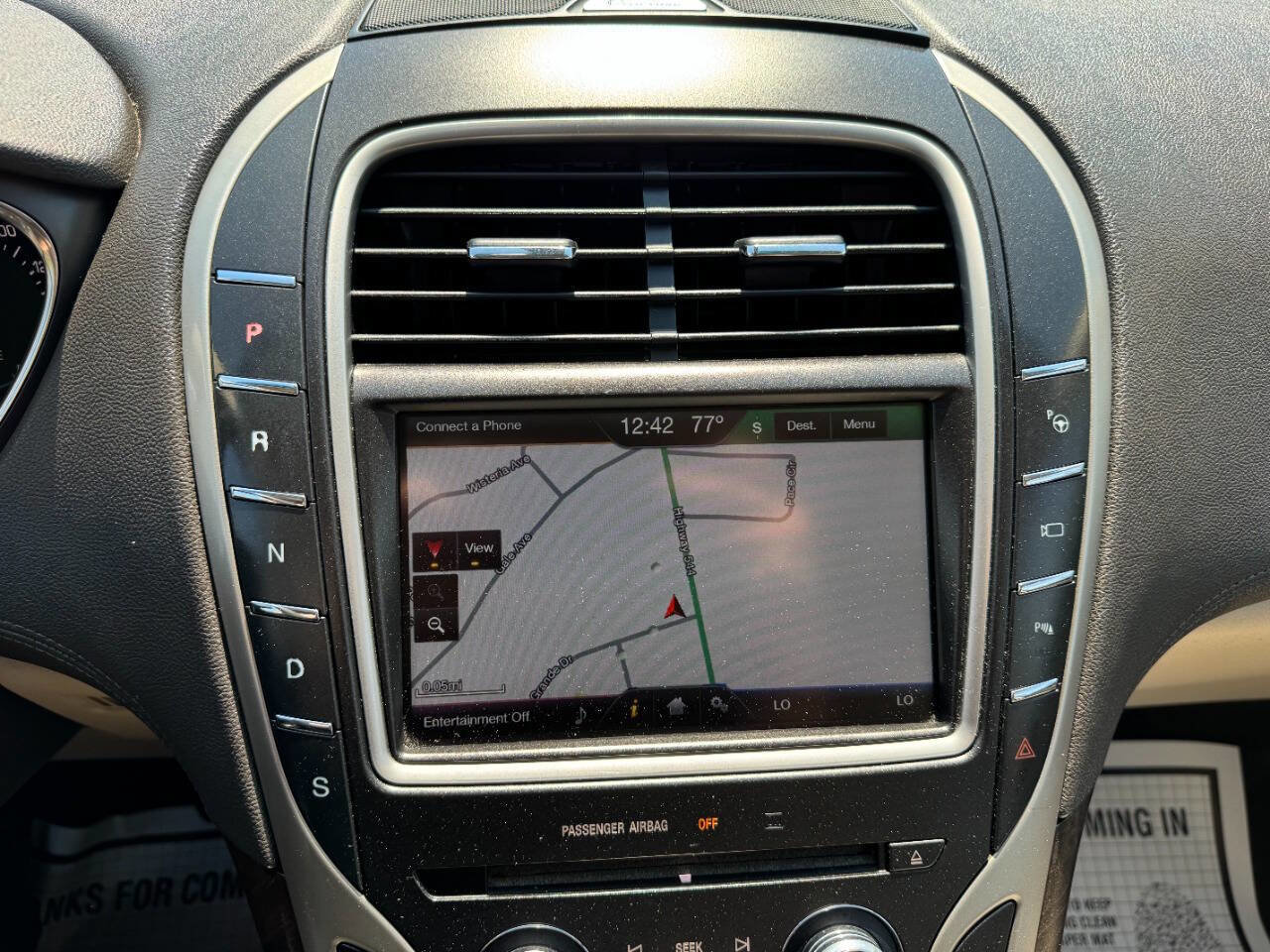 Used 2016 Lincoln MKX Reserve w/ Luxury Package image 17