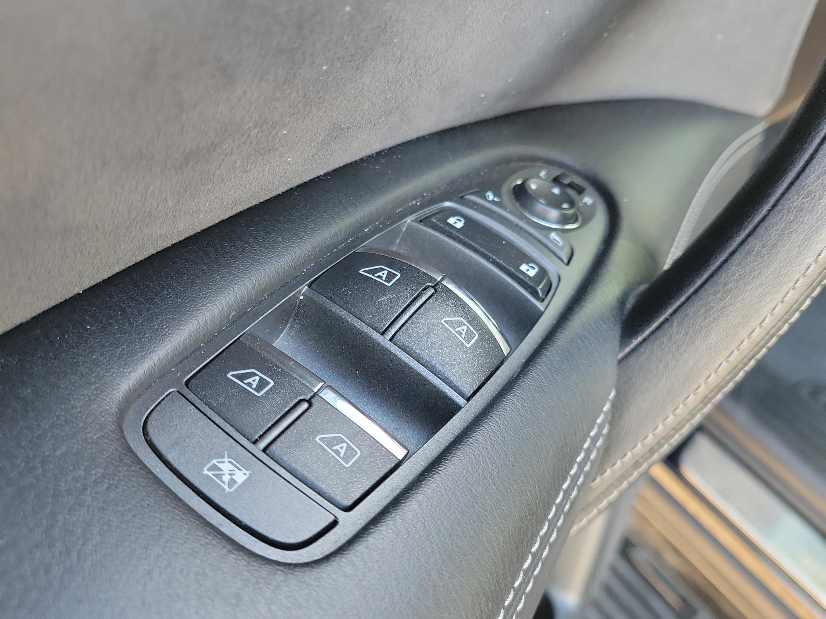 Used 2020 Nissan Armada SV RWD image 22