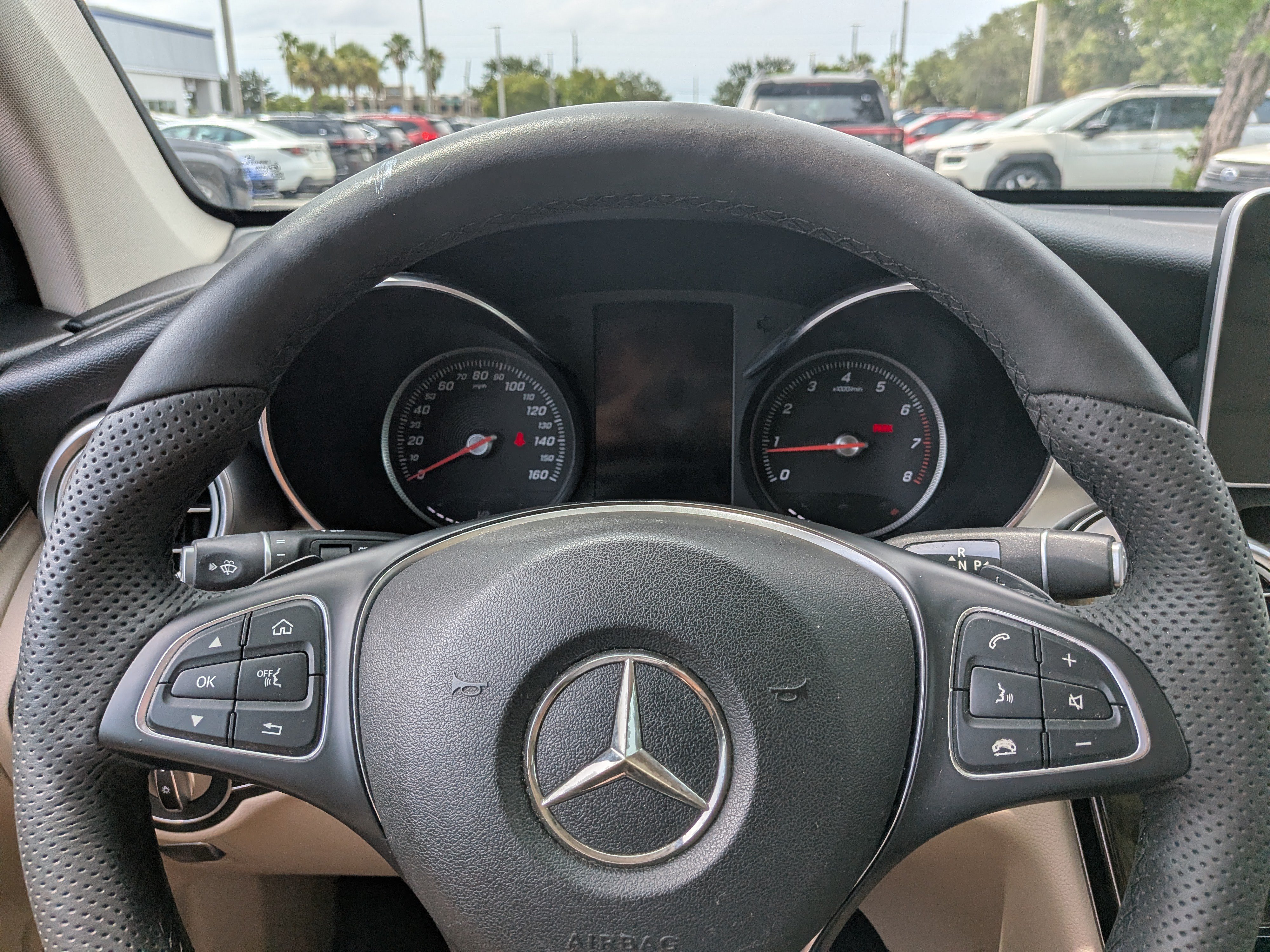 Used 2019 Mercedes-Benz GLC 300 image 27