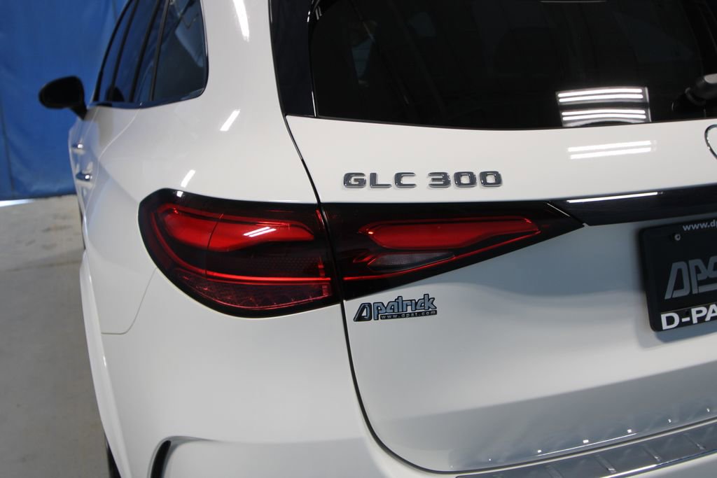 Used 2023 Mercedes-Benz GLC 300 image 36