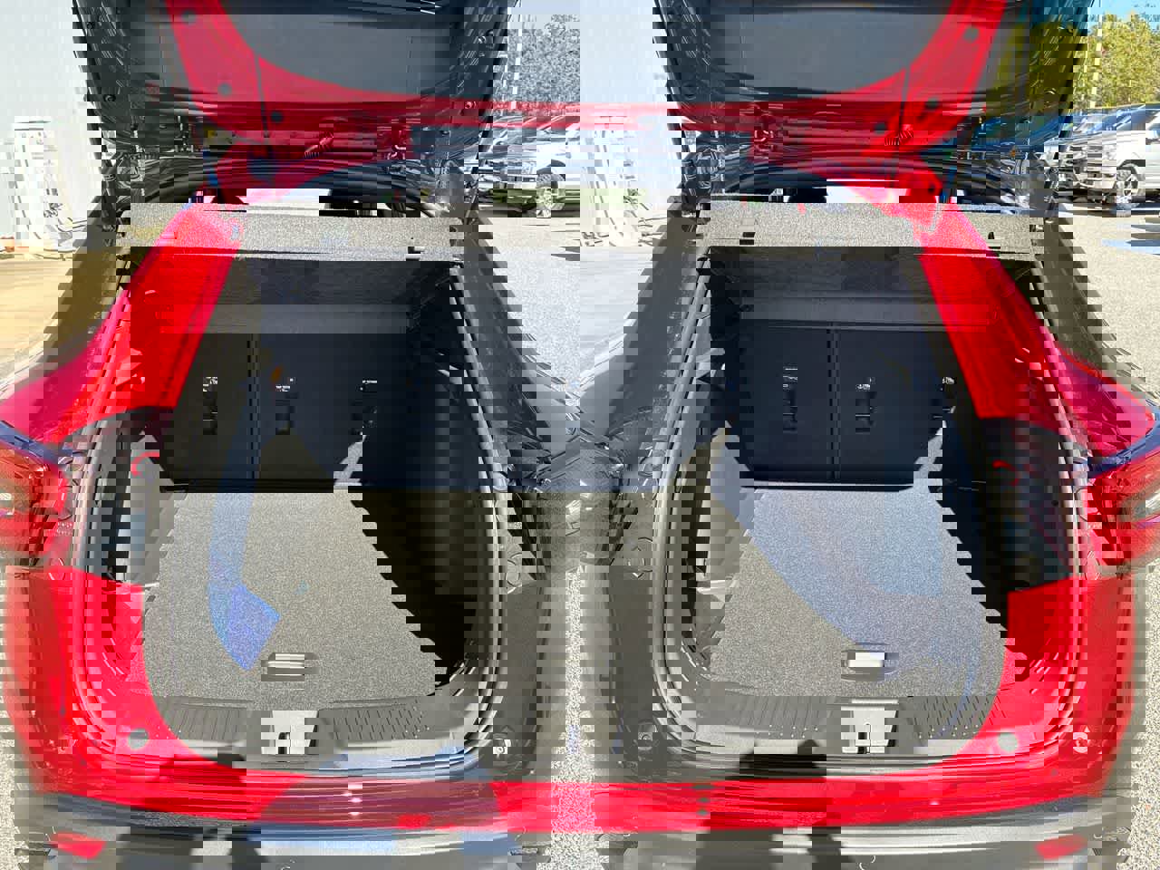 New 2026 Chevrolet Trax RS w/ Driver Confidence Package image 24