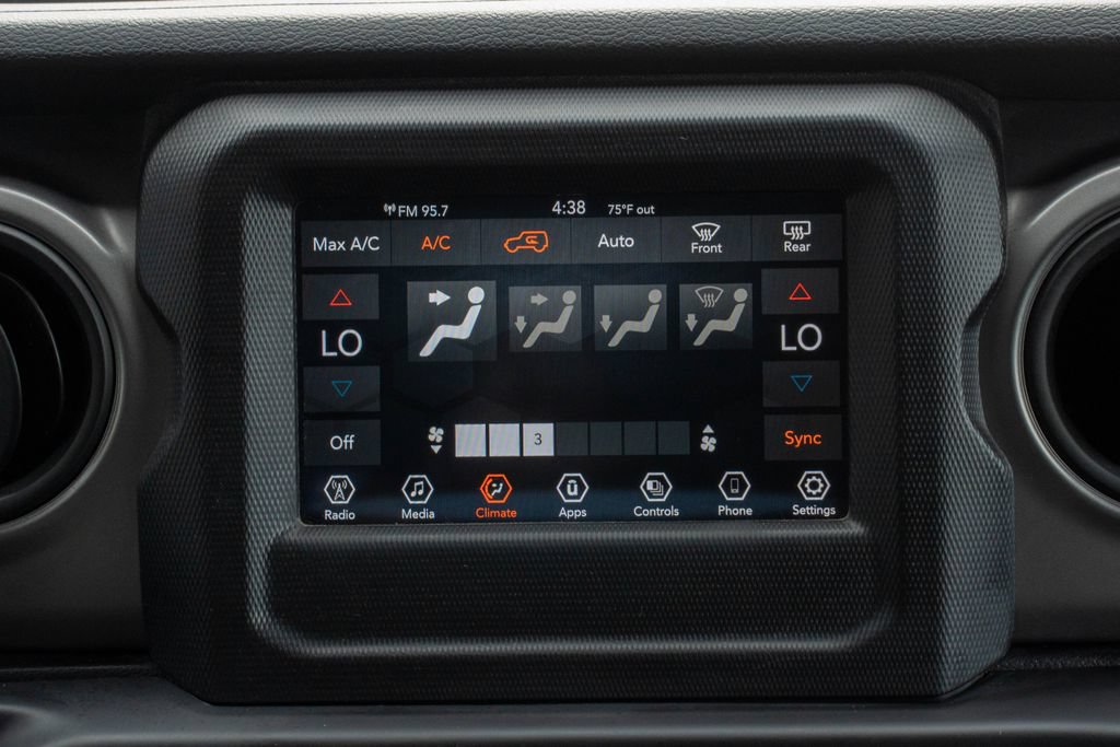 Used 2021 Jeep Wrangler Unlimited Sport AWD/4WD image 12