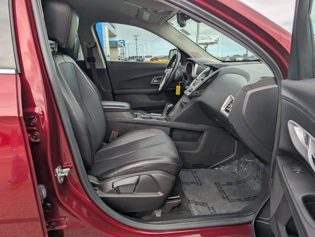 Used 2017 Chevrolet Equinox Premier FWD image 3