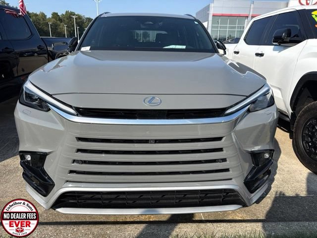 Used 2025 Lexus TX 500h AWD w/ Technology Package image 12