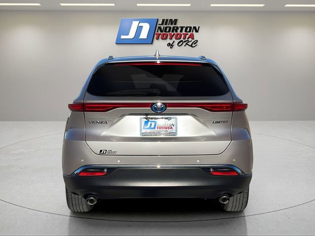 Used 2024 Toyota Venza Limited AWD/4WD image 6