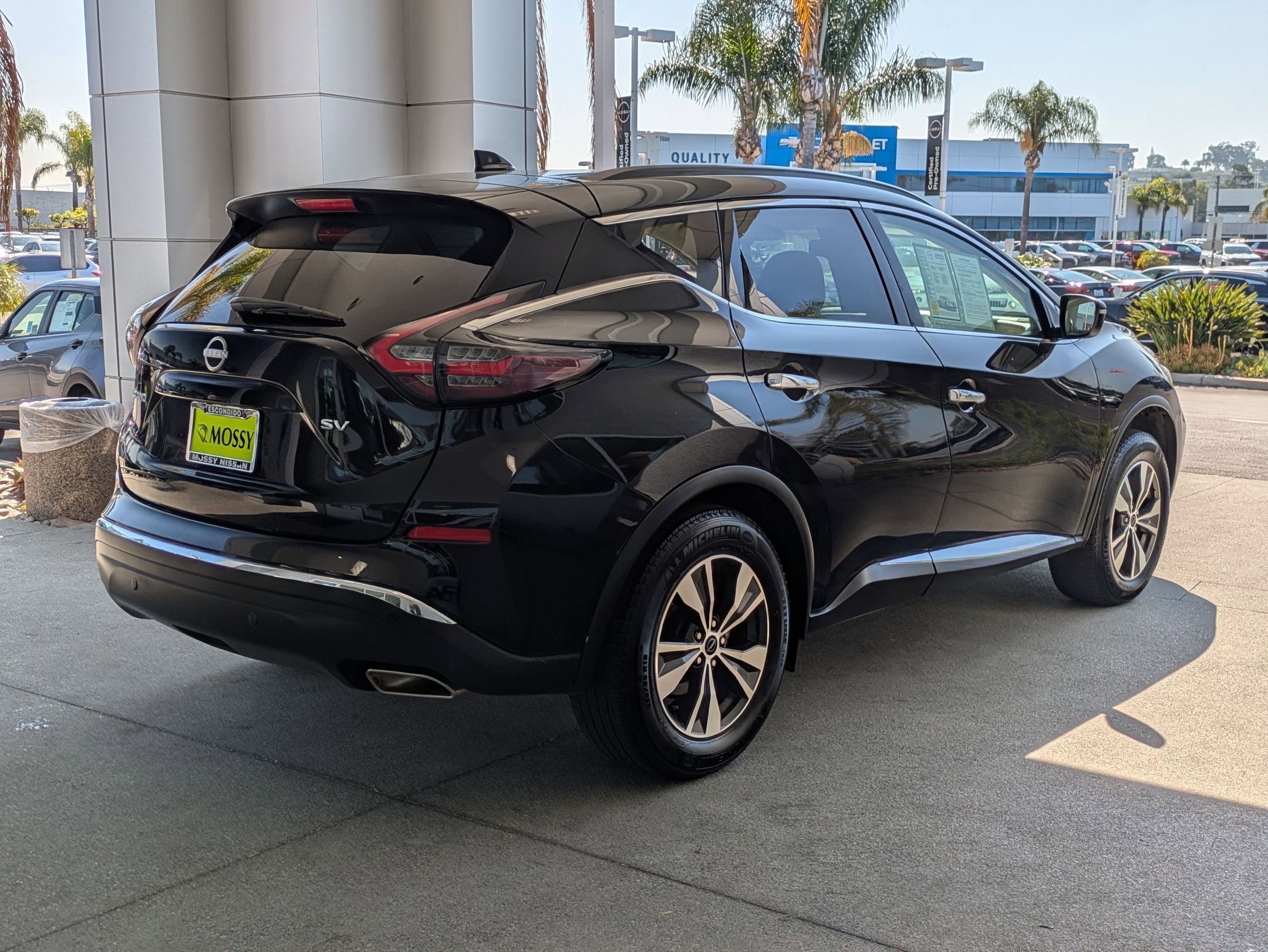 Used 2023 Nissan Murano SV image 5