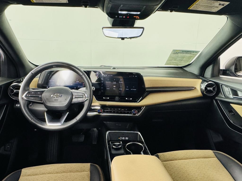 Used 2025 Chevrolet Equinox ACTIV w/ Safety and Technology Package image 25