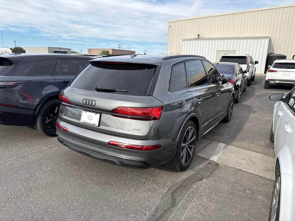 Used 2023 Audi Q7 3.0T Prestige AWD/4WD image 3