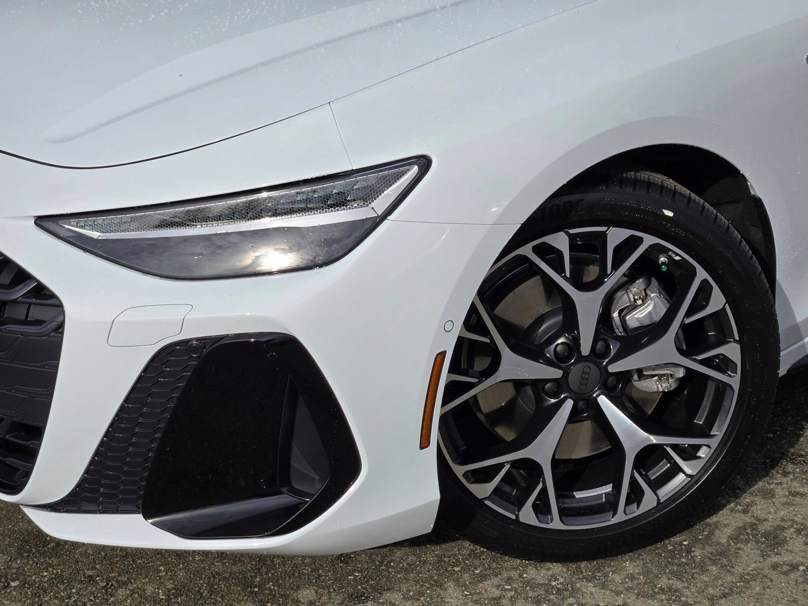 New 2026 Audi A6 Premium Plus AWD/4WD image 10
