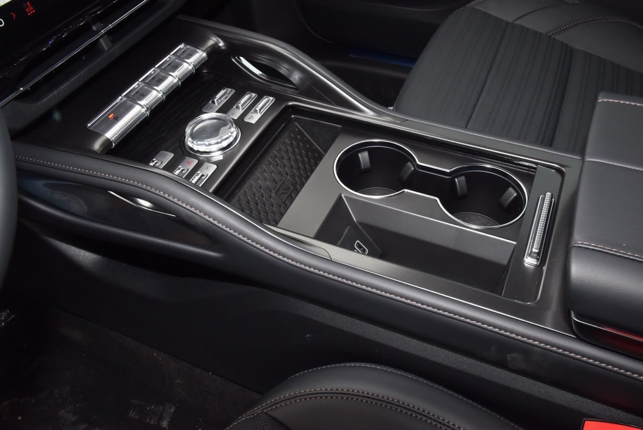 New 2026 Lincoln Nautilus Reserve w/ Jet Appearance Package AWD/4WD image 60