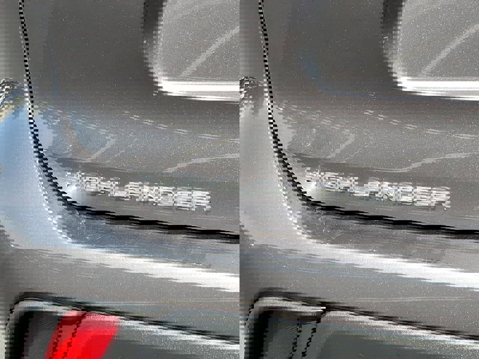 Used 2023 Toyota Highlander L image 14