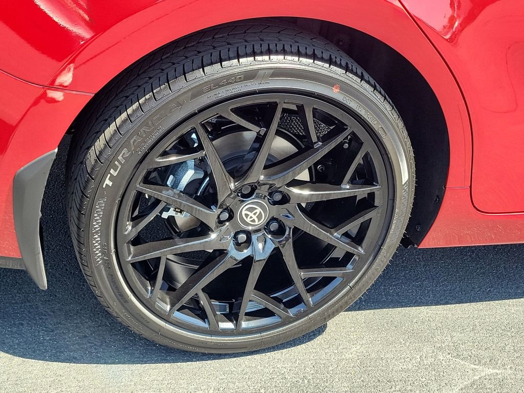 Used 2026 Toyota Camry XLE image 32