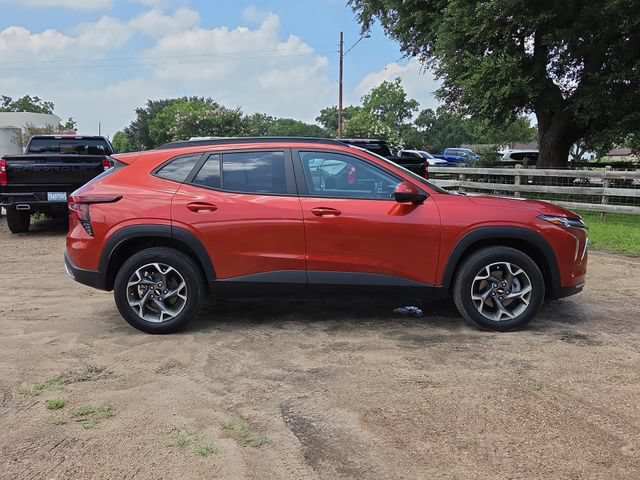 Certified 2024 Chevrolet Trax LT w/ Driver Confidence Package FWD image 37