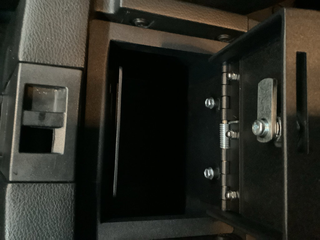 Used 2017 Jeep Wrangler Unlimited Rubicon w/ Cold Weather Group image 23