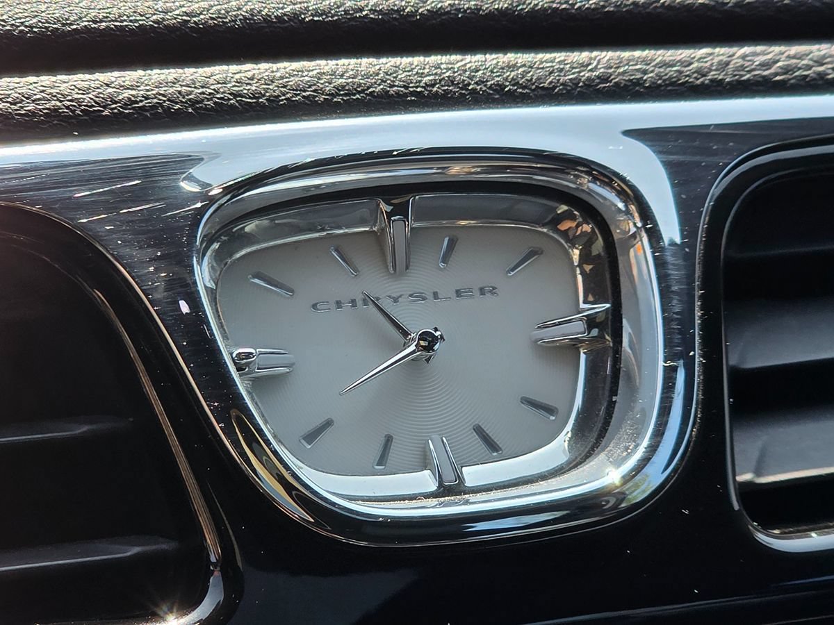 Used 2012 Chrysler 200 Limited FWD image 38