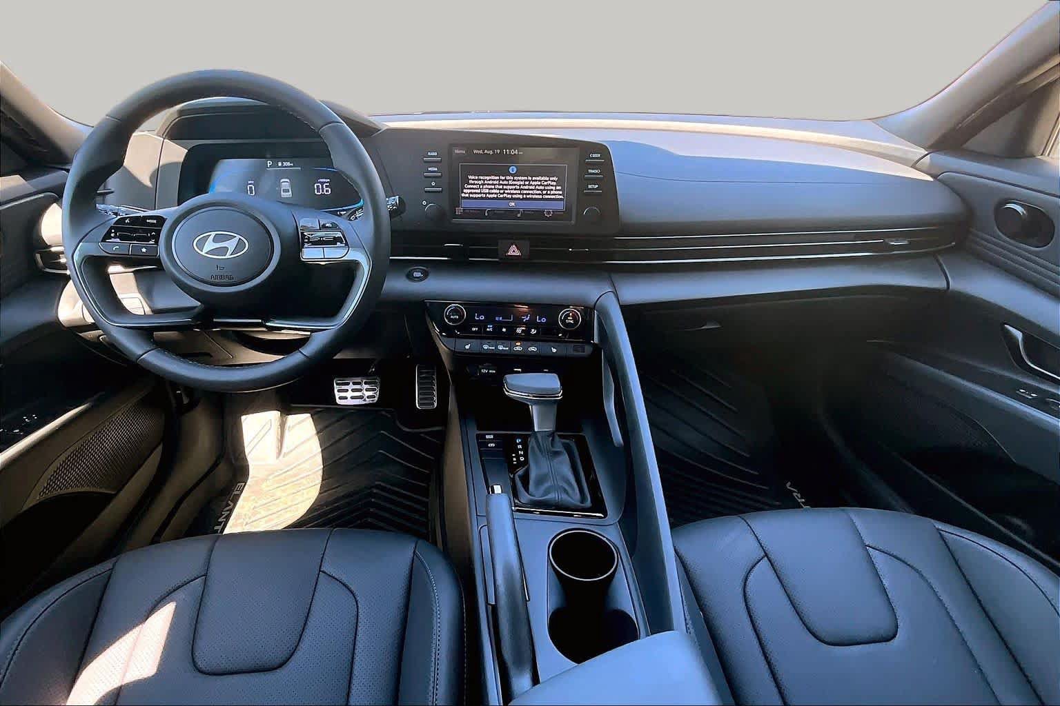 Used 2026 Hyundai Elantra SEL Sport FWD image 16