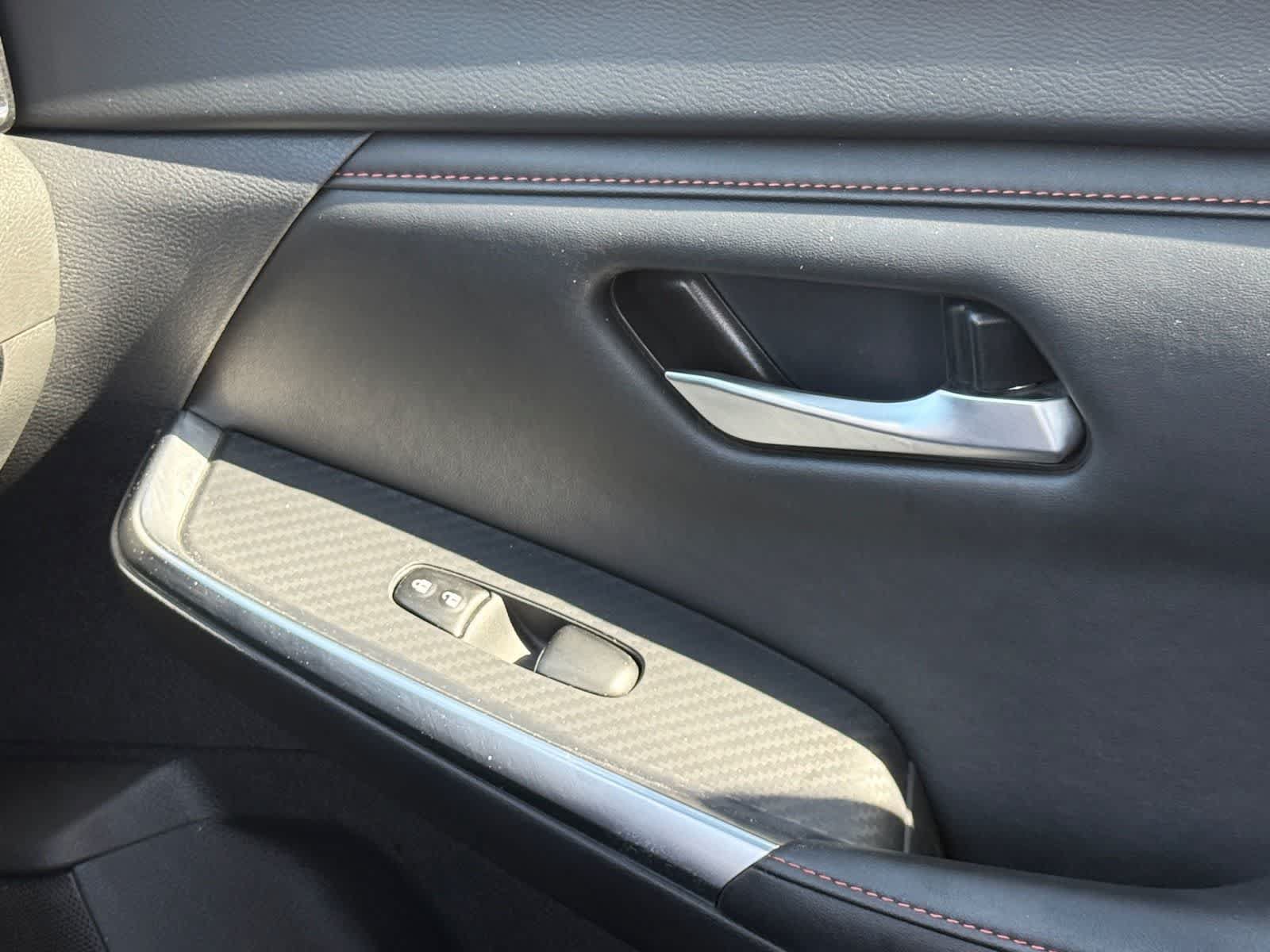 Used 2025 Nissan Sentra SR FWD image 22
