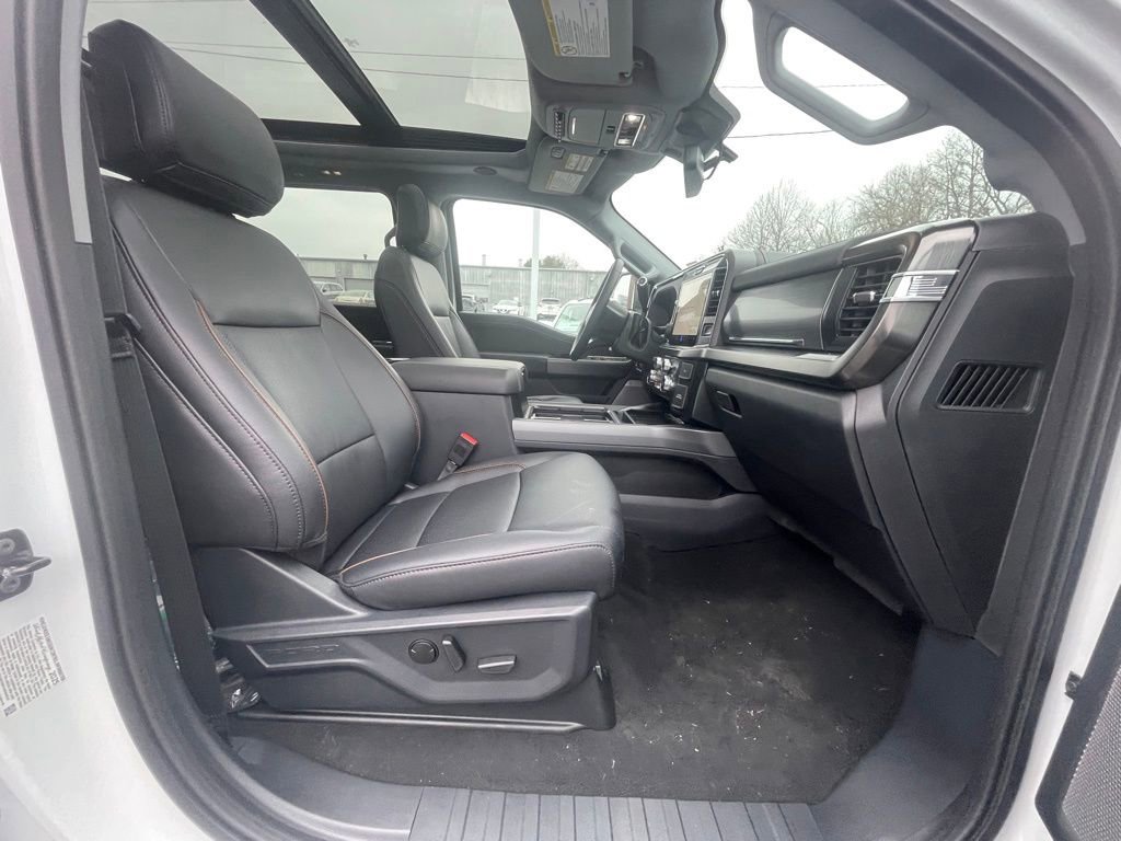 New 2026 Ford F250 Lariat w/ Black Appearance Package AWD/4WD image 25