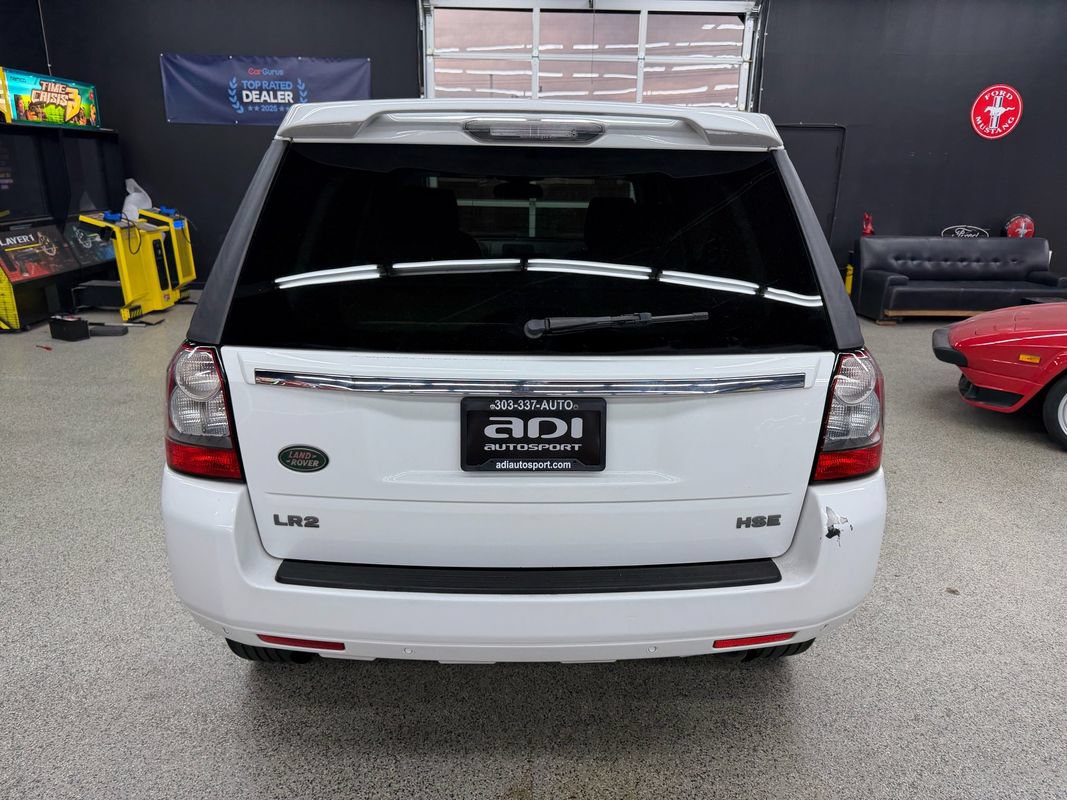 Used 2011 Land Rover LR2 HSE AWD/4WD image 4