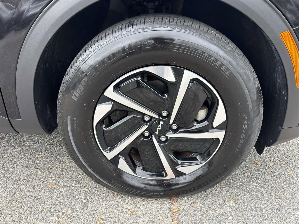 Used 2024 Kia Sportage LX image 32