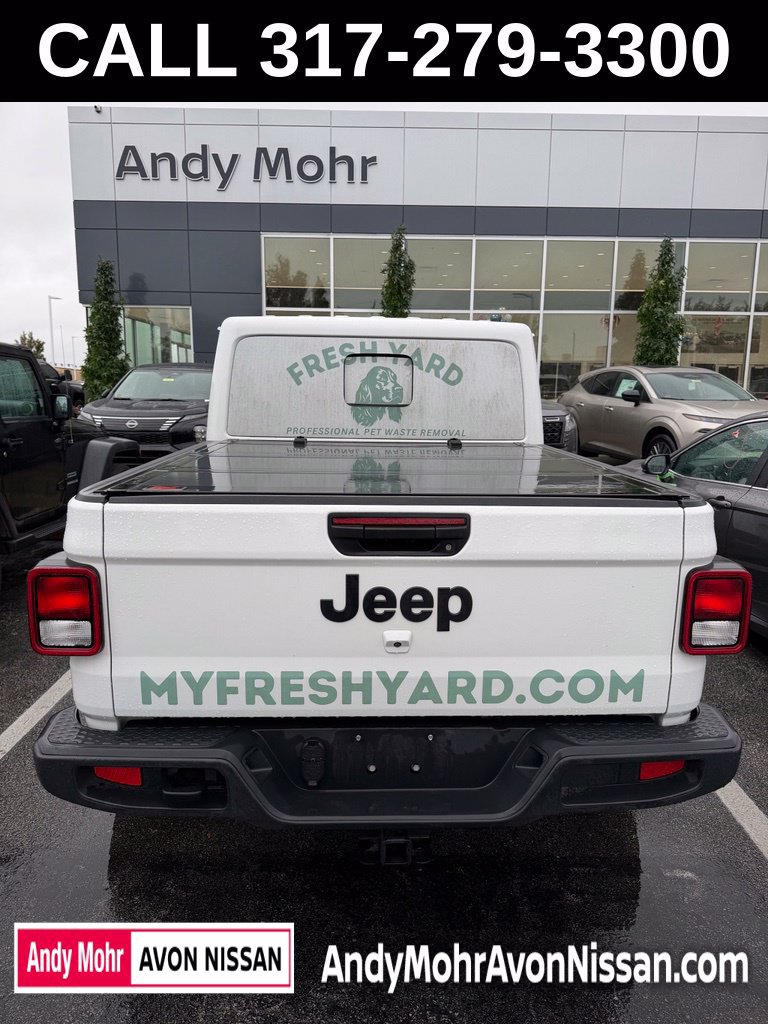 Used 2024 Jeep Gladiator Sport AWD/4WD image 5
