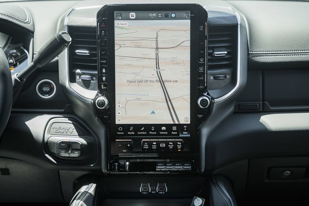 New 2026 RAM 2500 Laramie AWD/4WD image 25