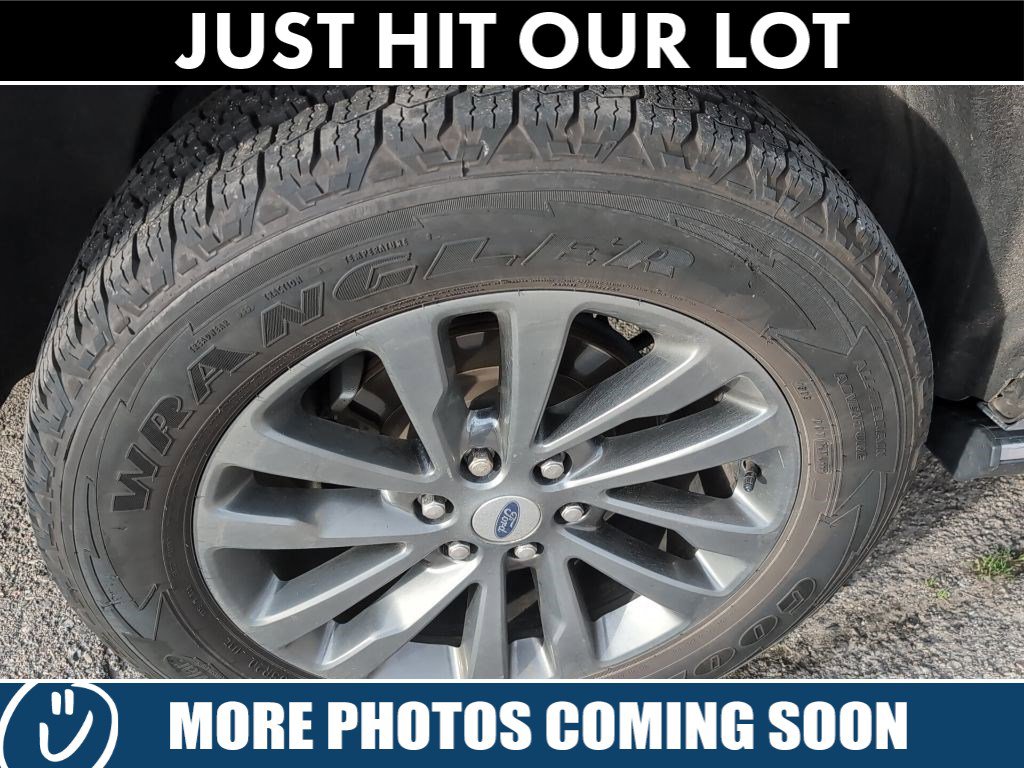 Used 2020 Ford Expedition Max Limited w/ Equipment Group 301A image 8