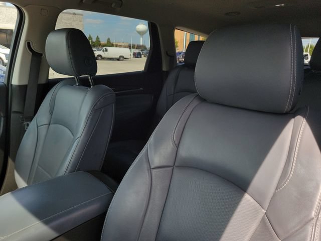 Used 2018 Buick Enclave Essence FWD image 20