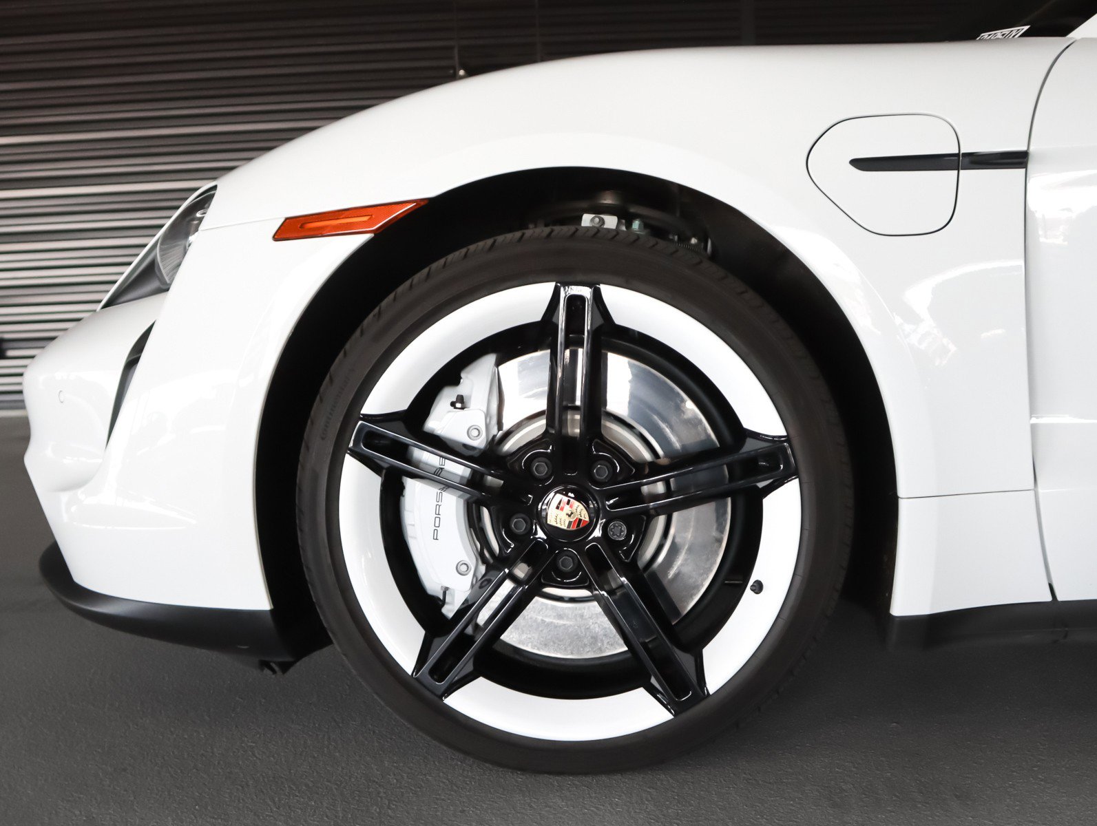 Used 2024 Porsche Taycan 4S image 12