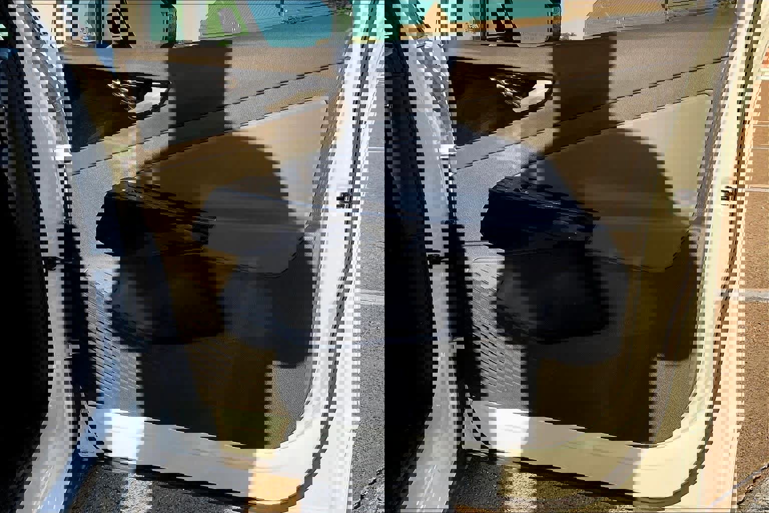 Used 2021 Volkswagen ID.4 Pro image 28