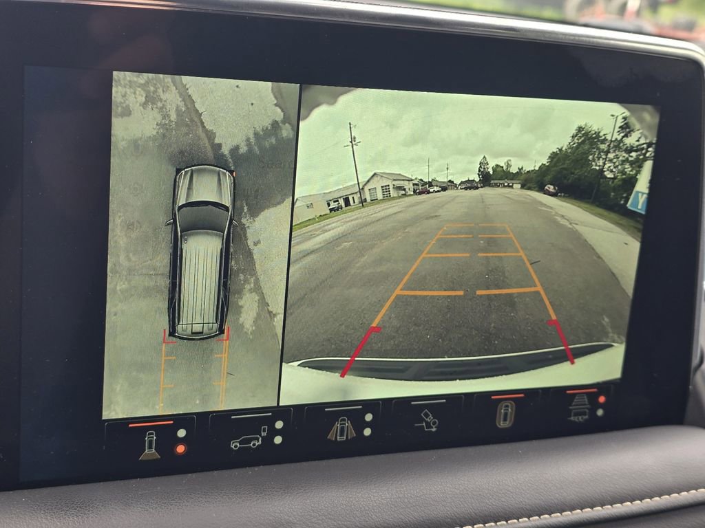 Used 2023 Chevrolet Tahoe Premier w/ Advanced Technology Package AWD/4WD image 20