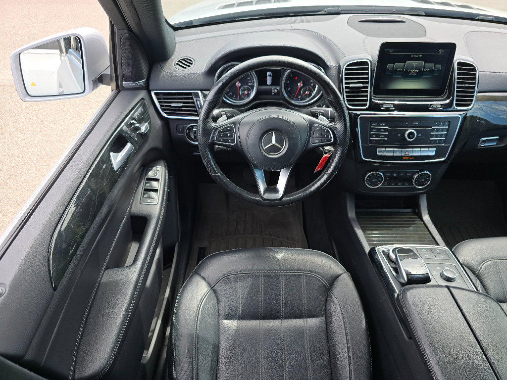 Used 2017 Mercedes-Benz GLS 450 4MATIC image 22