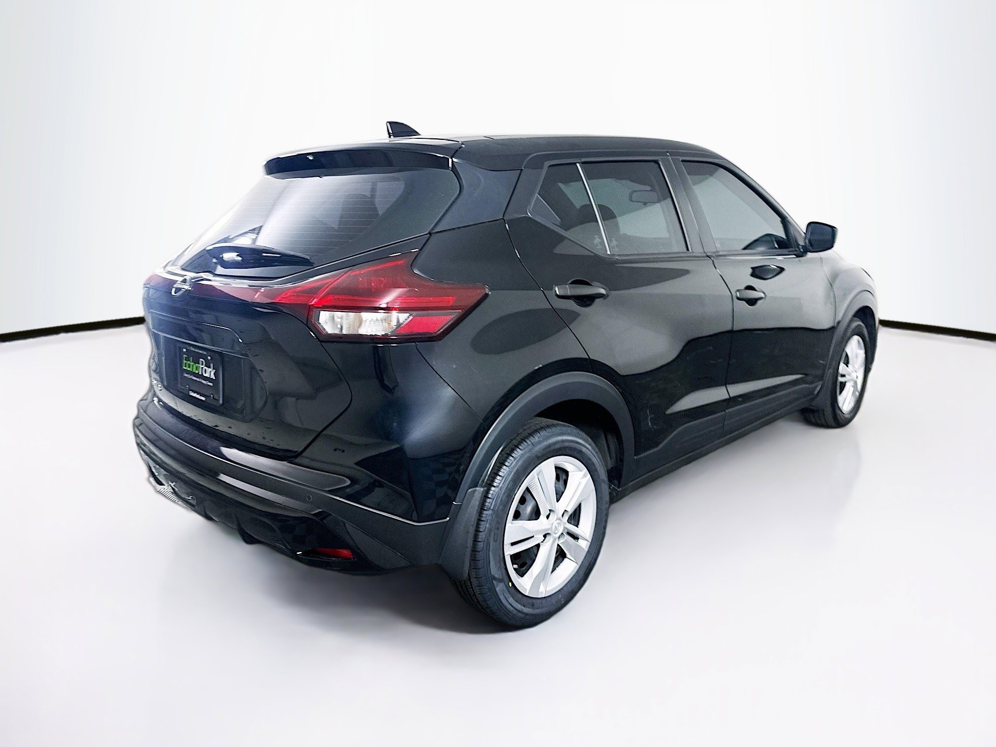 Used 2024 Nissan Kicks S image 10