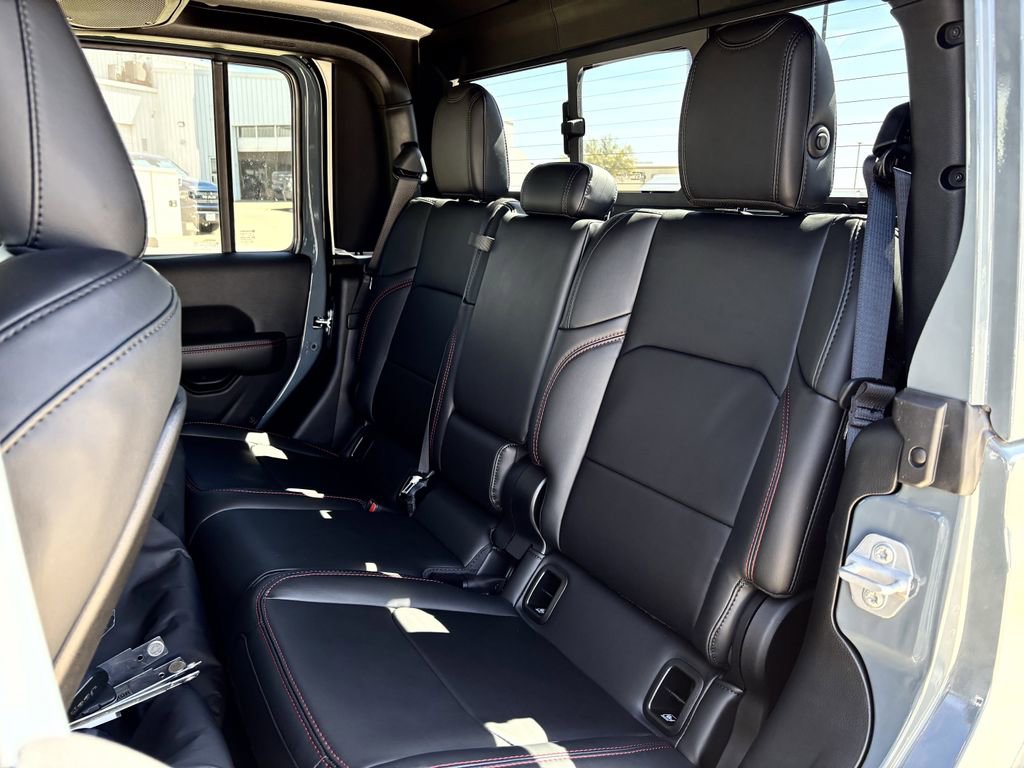 New 2026 Jeep Gladiator Rubicon AWD/4WD image 25