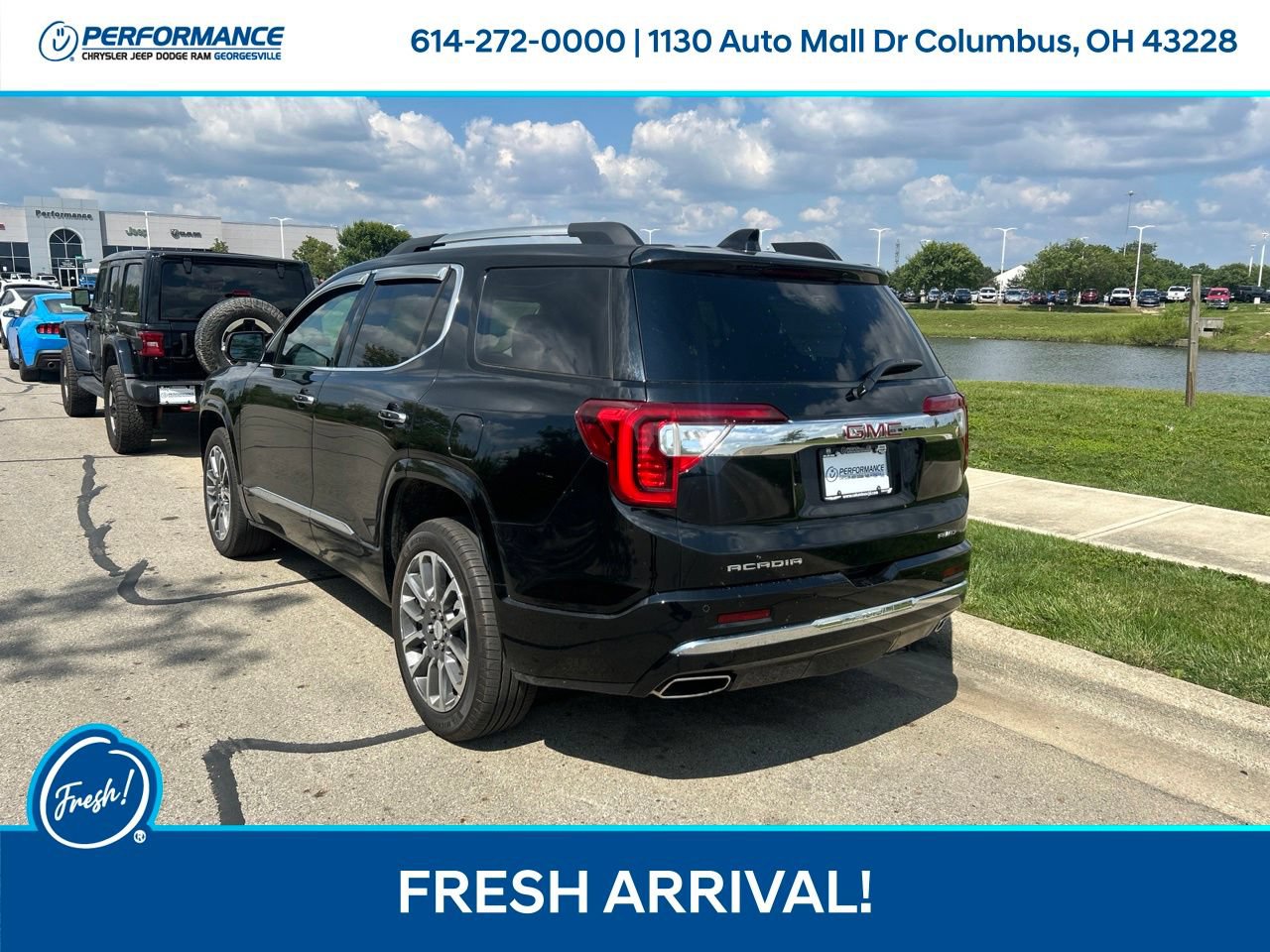 Used 2023 GMC Acadia Denali AWD/4WD image 6