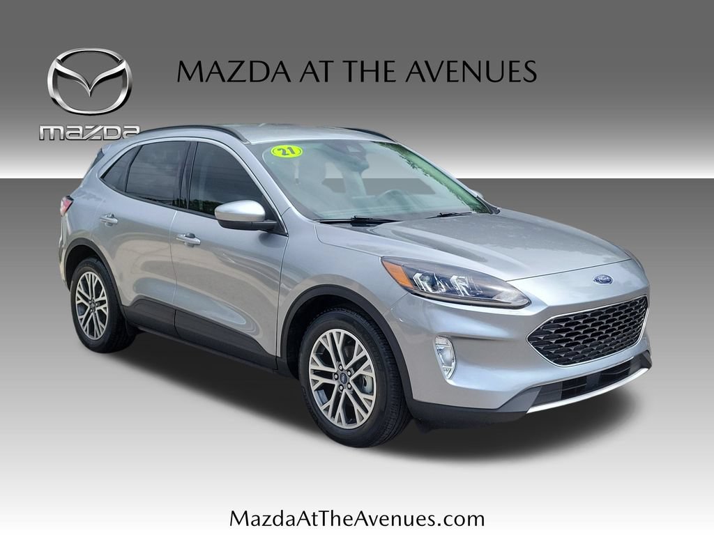 Used 2021 Ford Escape SEL FWD image 3