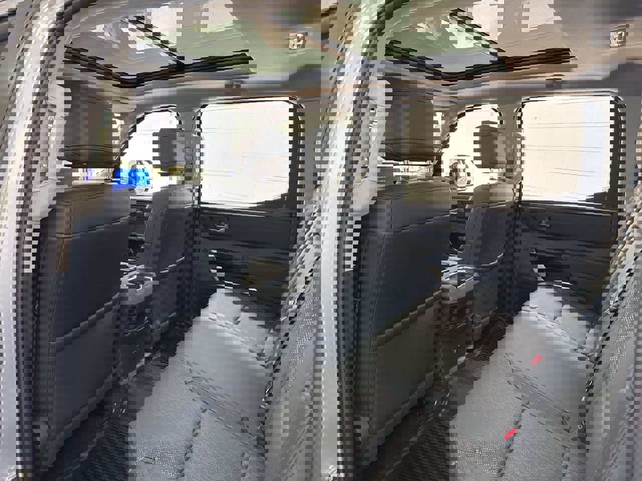 Used 2024 Toyota Tundra Limited image 44