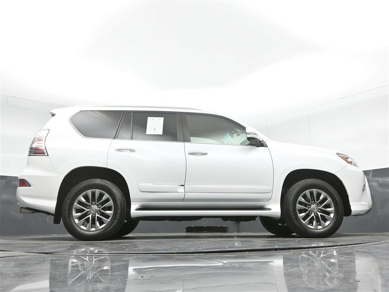 Used 2016 Lexus GX 460 Luxury AWD/4WD image 32