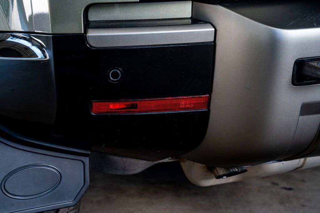 Used 2021 Land Rover Defender 110 X-Dynamic HSE image 26