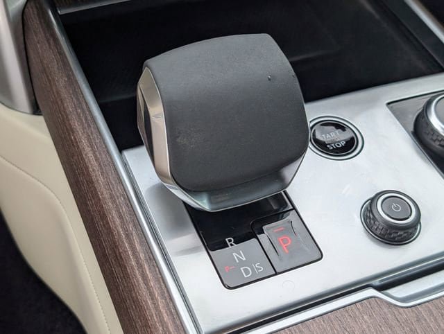 Used 2023 Land Rover Range Rover SE AWD/4WD image 19