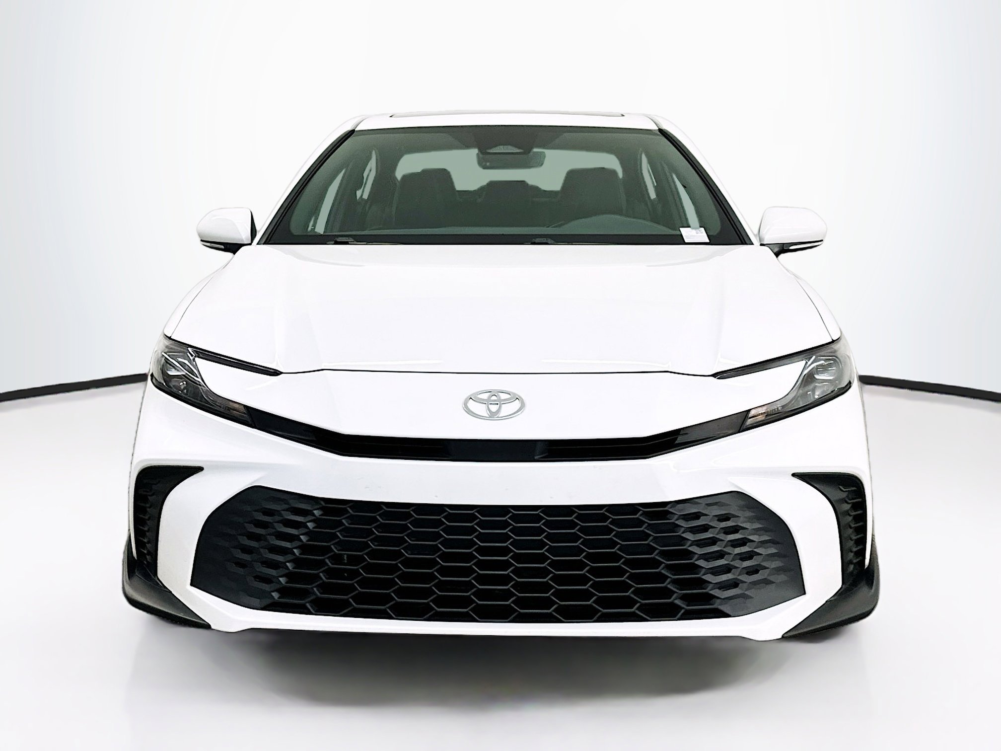 Used 2025 Toyota Camry SE w/ Multimedia Upgrade Package image 2