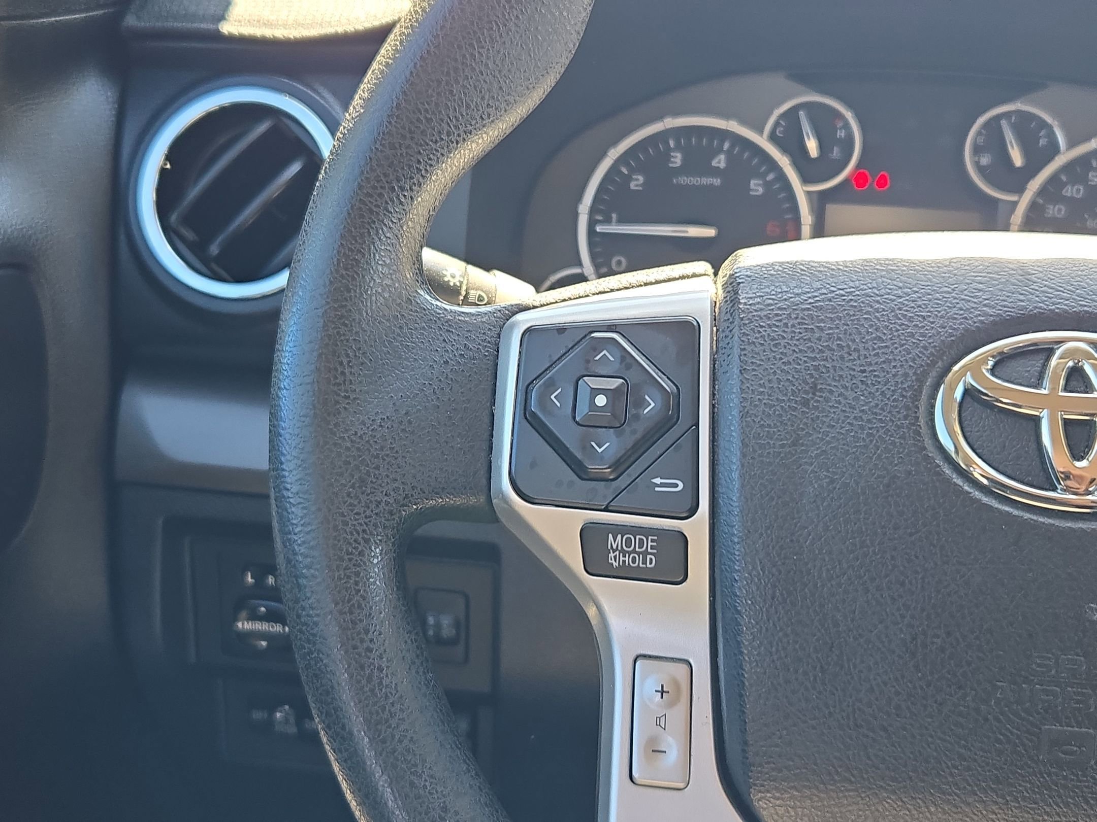 Used 2017 Toyota Tundra SR5 image 22